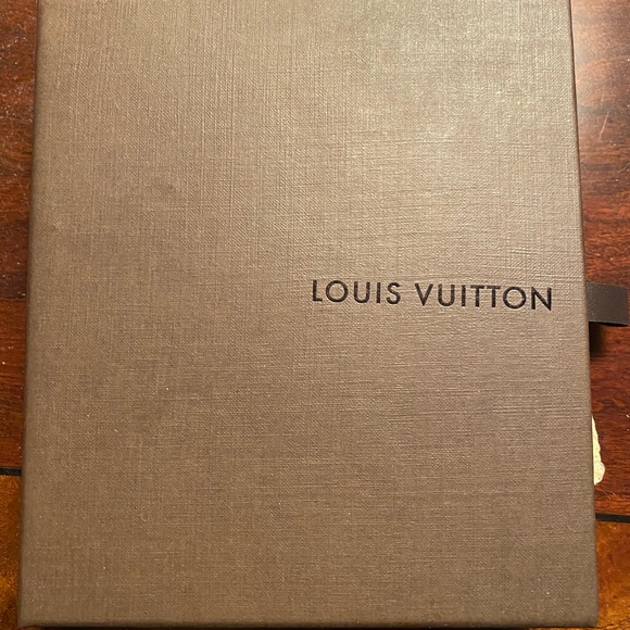louis vuitton wallet - Picture 2 of 7